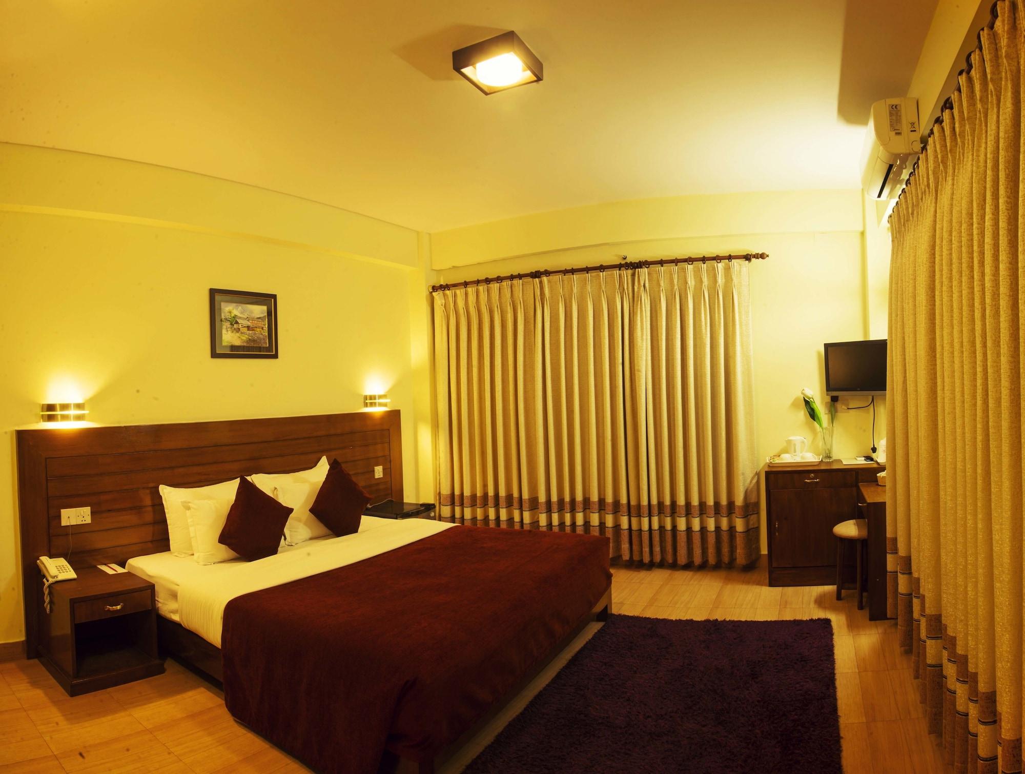 פוקהרה Hotel Tara מראה חיצוני תמונה