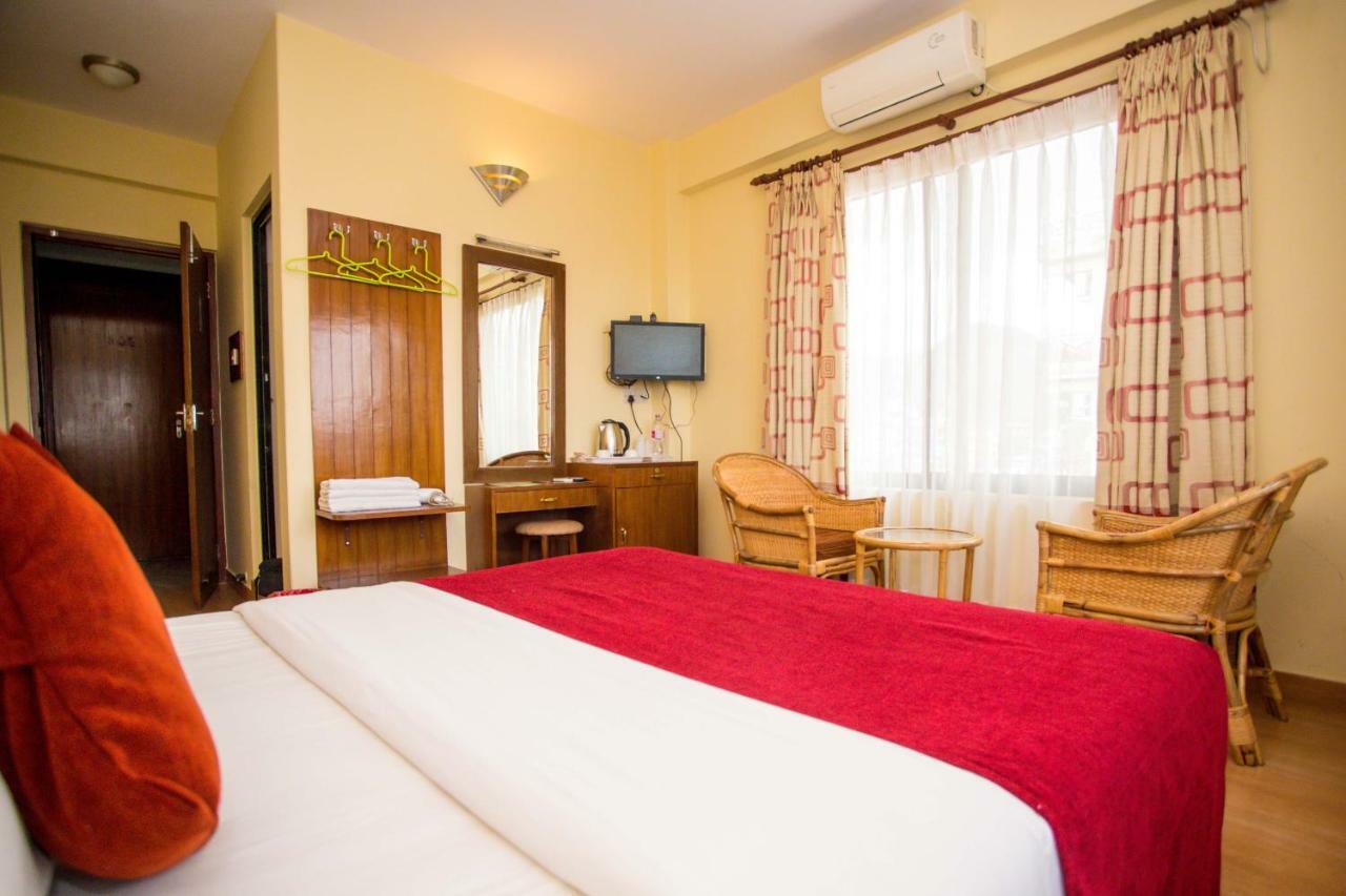 פוקהרה Hotel Tara מראה חיצוני תמונה